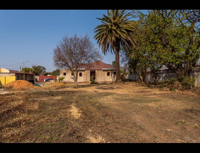 4 BEDROOM FREEHOLD FOR SALE IN REGENTS PARK
